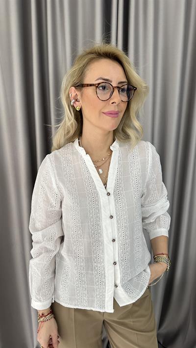 Fisto İşlemeli Pamuklu Beyaz Gömlek