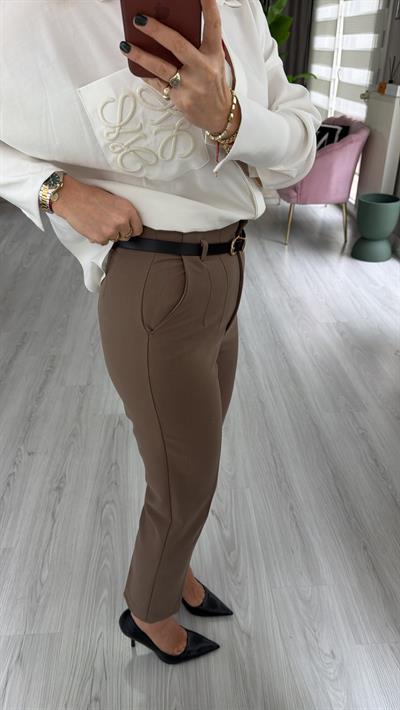 Flatolu Kemerli Koyu Vizon Pantolon
