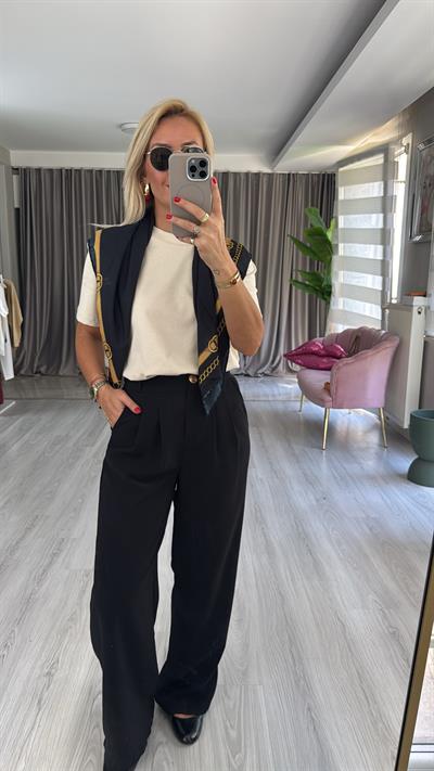 Gold Düğme Detay Piliseli Siyah Palazzo Pantolon