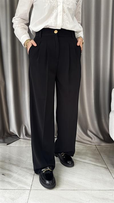 Gold Düğmeli Bel Arkası Lastikli Siyah Pantolon