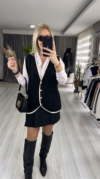 GOLD DÜĞMELİ BEYAZ BİYELİ SİYAH TRİKO YELEK