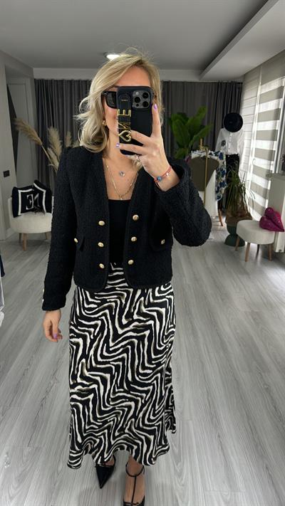 GOLD DÜĞMELİ BİYE DETAYLI SİYAH TÜVİT CEKET