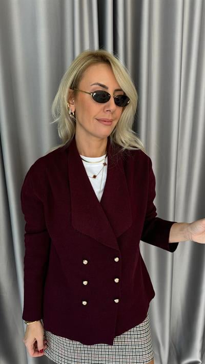 Gold Düğmeli Bordo Triko Ceket