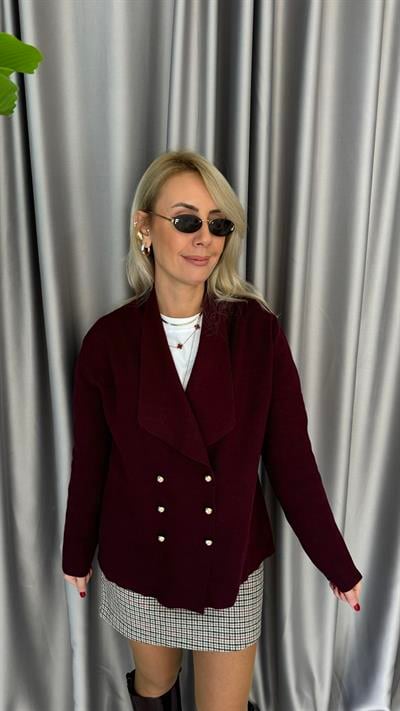 Gold Düğmeli Bordo Triko Ceket
