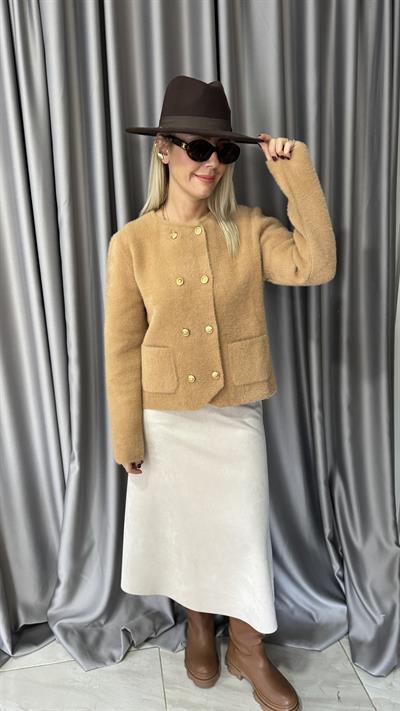 Gold Düğmeli Cepli Camel Triko Ceket