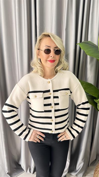 GOLD DÜĞMELİ CEPLİ TRİKO HIRKA