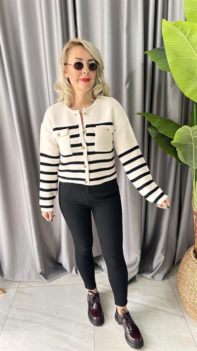 GOLD DÜĞMELİ CEPLİ TRİKO HIRKA