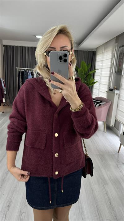 Gold Düğmeli Kapişonlu Bordo Triko Ceket