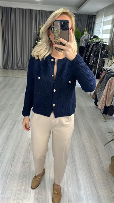 GOLD DÜĞMELİ LACİVERT TRİKO HIRKA