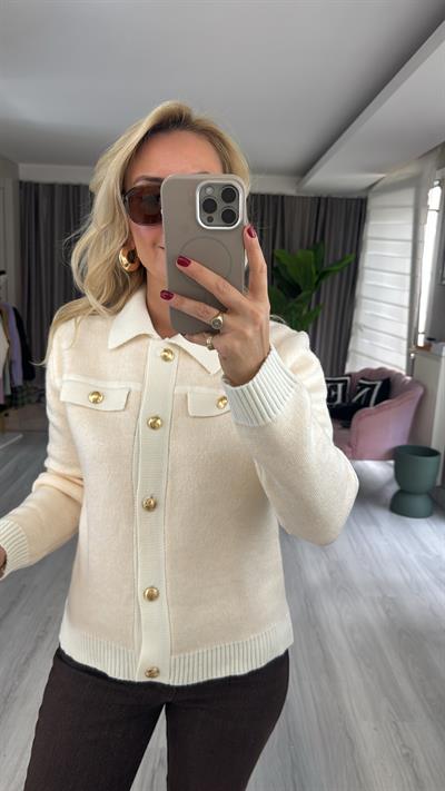 Gold Düğmeli Tok Doku Kemik Krem Triko Hırka