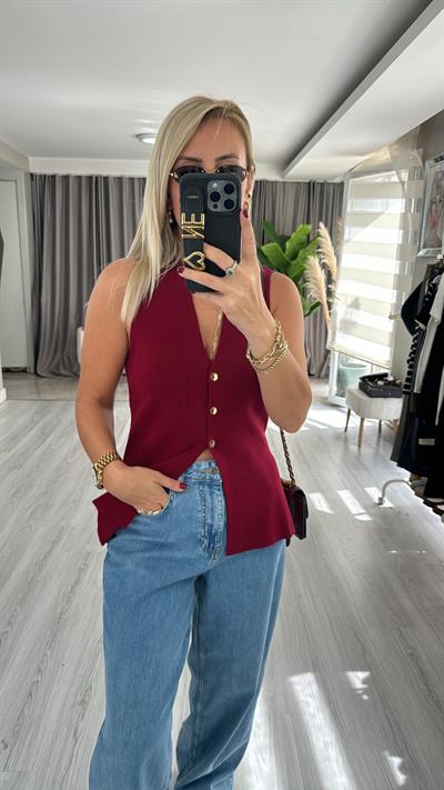 Gold Düğmeli, V Yaka, Bordo Triko Yelek