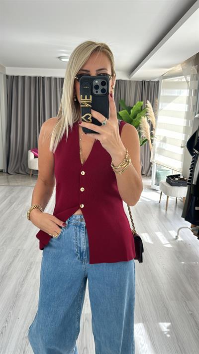 Gold Düğmeli, V Yaka, Bordo Triko Yelek