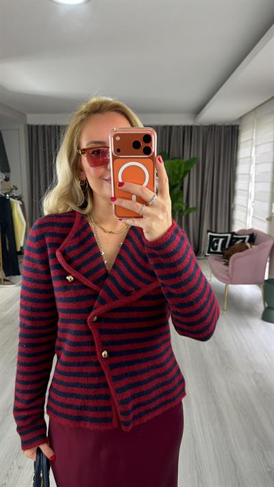 Gold Düğmeli Yaka Detaylı Lacivert Çizgili Bordo Triko