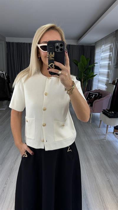 Gold Düğmeli Yarım Kol Ekru Triko