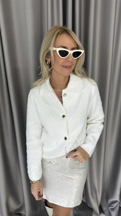 Gold Düğmeli ZigZag Desen Beyaz Triko Ceket