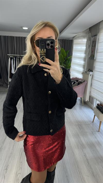 Gold Düğmeli ZigZag Desen Siyah Triko Ceket