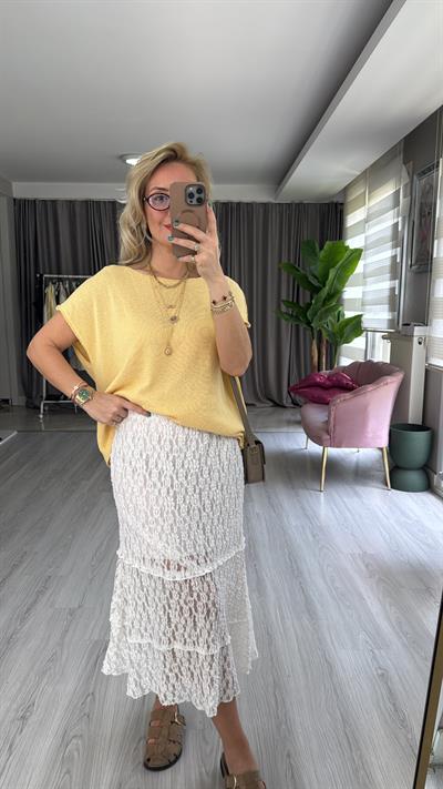 İçi Astarlı Likralı Ekru Dantel Etek