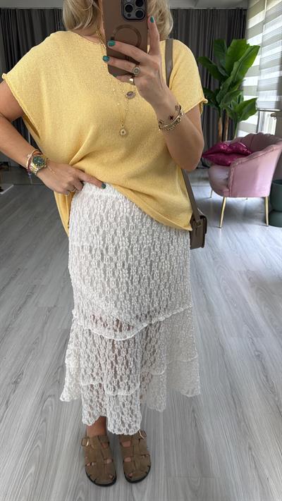 İçi Astarlı Likralı Ekru Dantel Etek