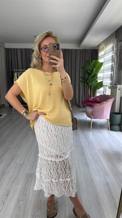 İçi Astarlı Likralı Ekru Dantel Etek