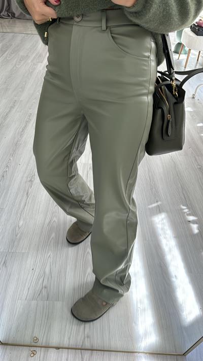 İçi Süet, Yumuşak Yeşil Deri Pantolon