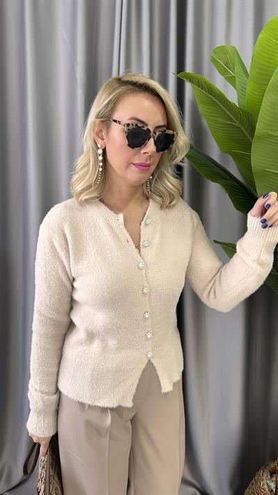 İNCİ DÜĞMELİ YUMUŞACIK BEJ TRİKO HIRKA