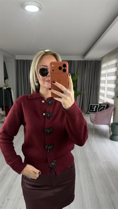 İncili Fiyonk Aksesuarlı Bordo Triko Hırka  
