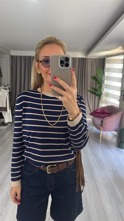 İpek Dokuda Bej Çizgili Lacivert Merserize Triko