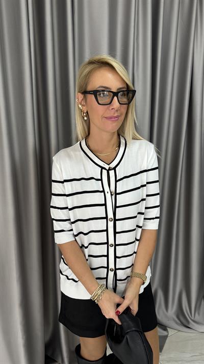 İpek Dokuda Siyah Çizgili Beyaz Triko