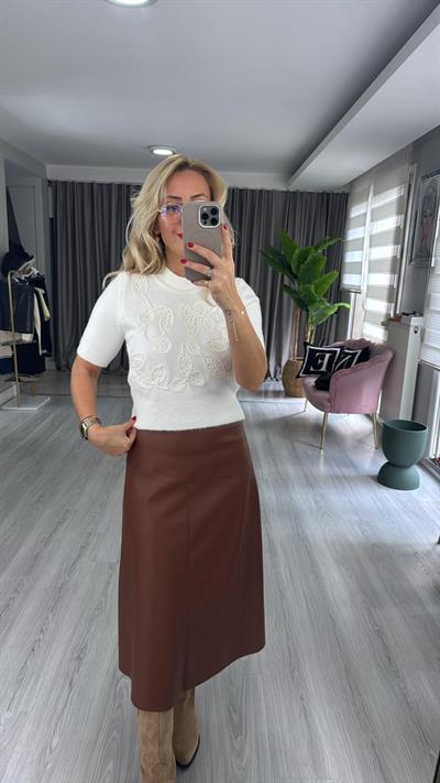 İşlemeli Yarım Kol Ekru Triko