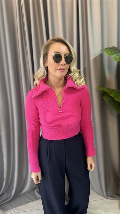 KAMYONER YAKA FİTİLLİ FUŞYA TRİKO KAZAK