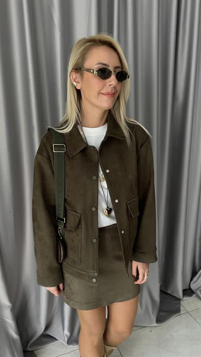 Kapak Cepli Çıtçıt Düğmeli Haki Süet Ceket