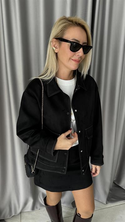 Kapak Cepli Çıtçıt Düğmeli Siyah Süet Ceket