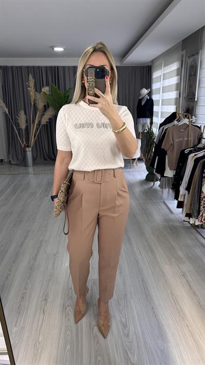 KAPLAMA KEMERLİ LİKRALI BEJ HAVUÇ PANTOLON