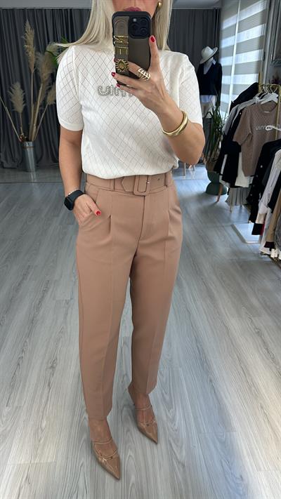 KAPLAMA KEMERLİ LİKRALI BEJ HAVUÇ PANTOLON