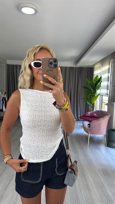 Kayık Yaka Ekru Dantel Bluz