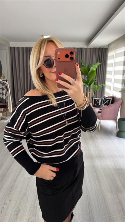 Kayık Yaka Kahve Çizgili Siyah Triko