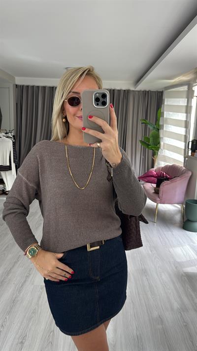 Kayık Yaka Uzun Kol Kahverengi Triko