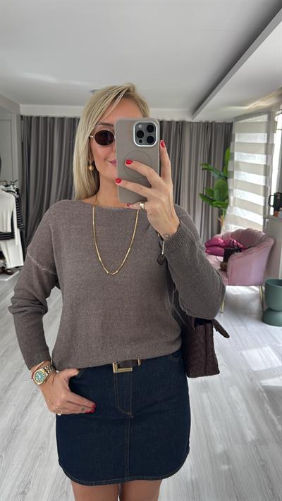 Kayık Yaka Uzun Kol Kahverengi Triko