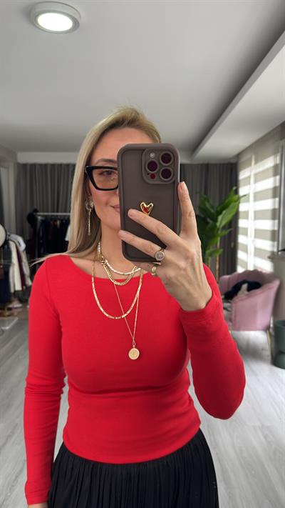 Kayık Yaka Uzun Kollu Kırmızı Body