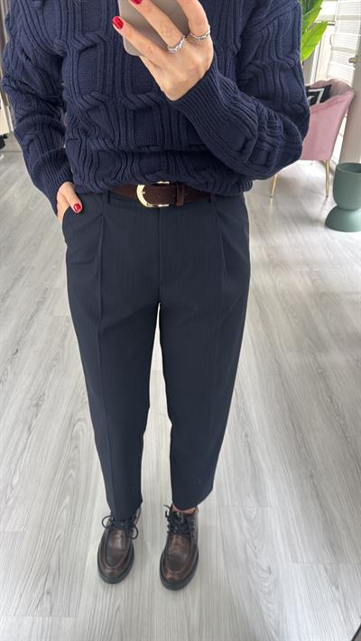 Kemerli Kendinden Çizgili Lacivert Havuç Pantolon