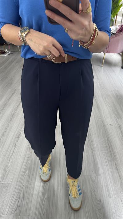 Kemerli Lacivert Havuç Pantolon