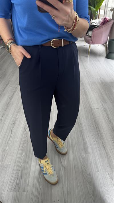 Kemerli Lacivert Havuç Pantolon