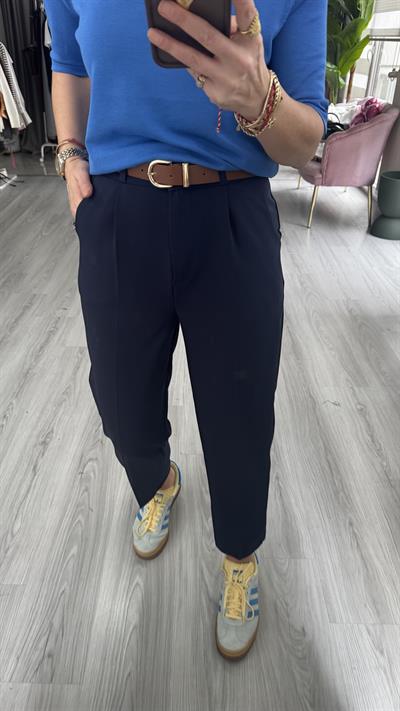 Kemerli Lacivert Havuç Pantolon