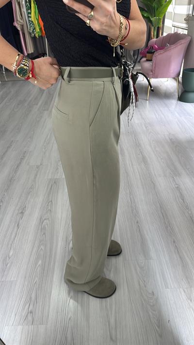 Kemerli Tencel Kumaş Yeşil Pantolon