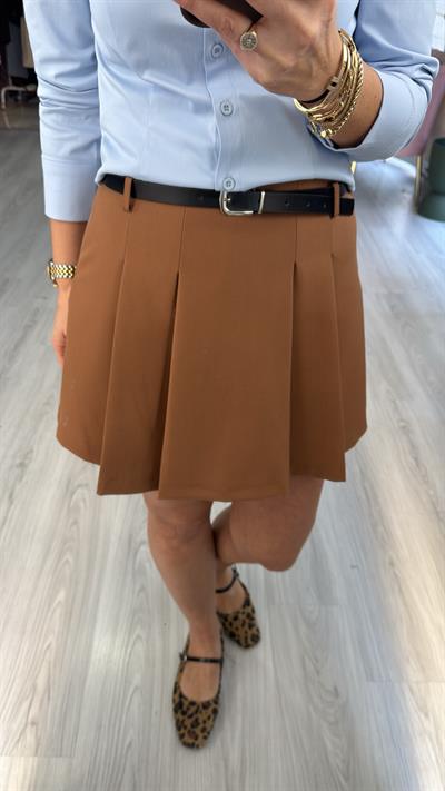 Kemerli Tok Dokulu Camel Şort Etek