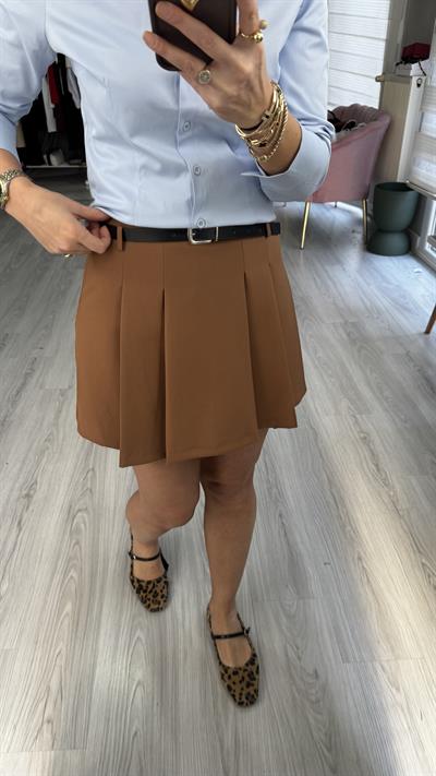 Kemerli Tok Dokulu Camel Şort Etek