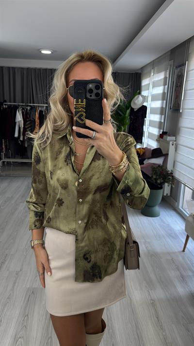 Kendinden Desenli Haki Saten Gömlek