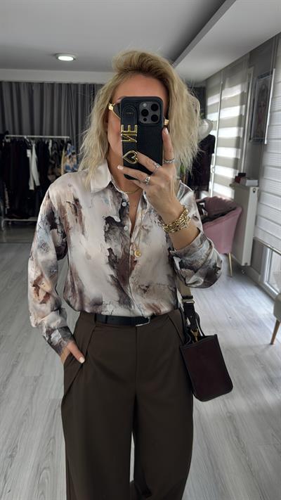 Kendinden Desenli Kahve Bej Saten Gömlek