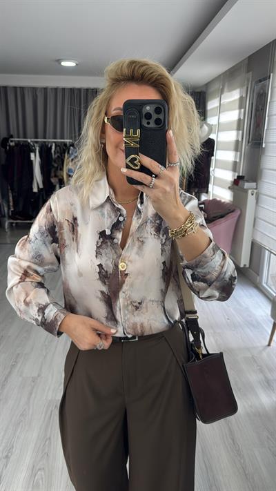 Kendinden Desenli Kahve Bej Saten Gömlek