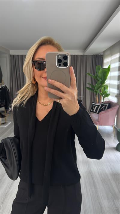 Kendinden Fularlı V Yaka Siyah Triko